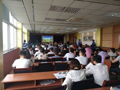 多部門聯(lián)手打造新時(shí)代“成人充電站” 團(tuán)區(qū)委、區(qū)婦聯(lián)、區(qū)教育局與區(qū)少工委協(xié)同開展成人教育培訓(xùn)服務(wù)